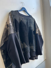 Load image into Gallery viewer, Hand-Woven Pullover Inlay Black &amp; Black