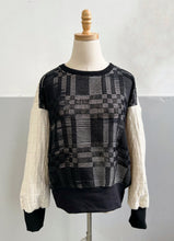 Load image into Gallery viewer, Hand-Woven Sweater Graphite Ecru