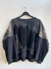 Load image into Gallery viewer, Hand-Woven Pullover Inlay Black &amp; Black