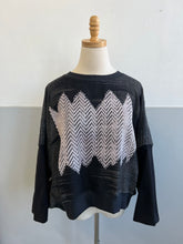 Load image into Gallery viewer, Hand-Woven Pullover Inlay Black &amp; Ecru