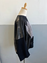 Load image into Gallery viewer, Hand-Woven Pullover Inlay Black &amp; Ecru