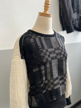 Load image into Gallery viewer, Hand-Woven Sweater Graphite Ecru