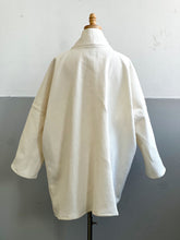 Load image into Gallery viewer, Handwoven Haori graphite Ecru