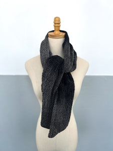 Handwoven & dyed Scarf Ombré Onyx