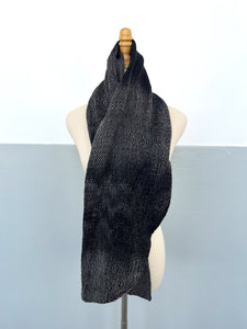 Handwoven & dyed Scarf Ombré Onyx