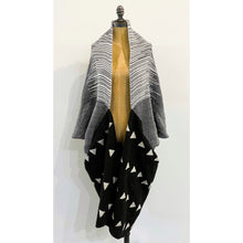 Load image into Gallery viewer, Hideaway Mantle Cardigan Triangle Black Long
