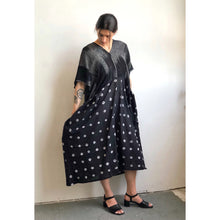 Load image into Gallery viewer, Handwoven &amp; Shibori Sleek Dress Black