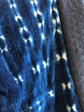 Load image into Gallery viewer, Shibori-dyed &amp; Quilted Fabric Kimono Coat Indigo