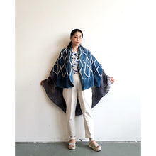 Load image into Gallery viewer, Nirvana Style Hand-woven Kimono Cardigan